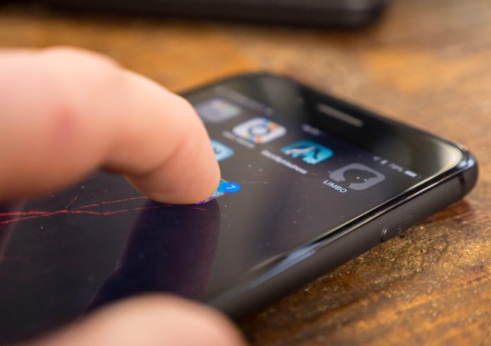 ios-11-rearrange-home-screen-trick