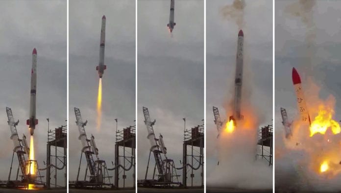 TOPSHOT-JAPAN-SPACE-ROCKET-FAIL