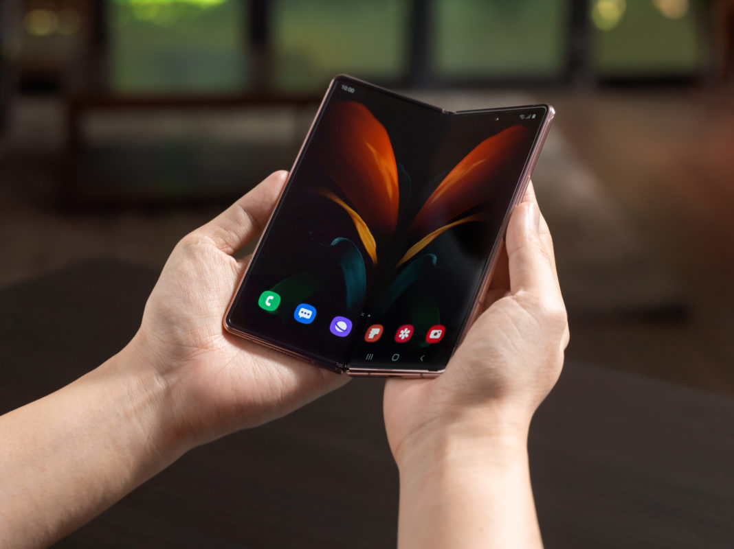 Samsung Presenta El Galaxy Z Fold 2 Lo último En Teléfonos Plegables 9401